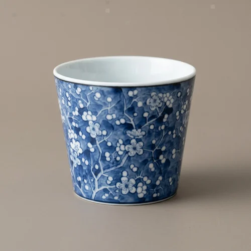 Hand-Painted & White Ice Plum Straight Cup