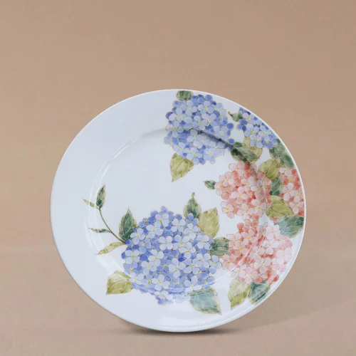 Hand-Painted Hydrangea Cluster Ceramic Plate